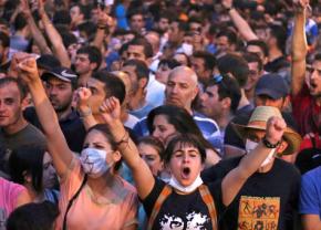 Residents of Yerevan in the streets against an electricity price increase